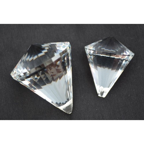 Камень Конус в Саратове Гусь Хрустальный